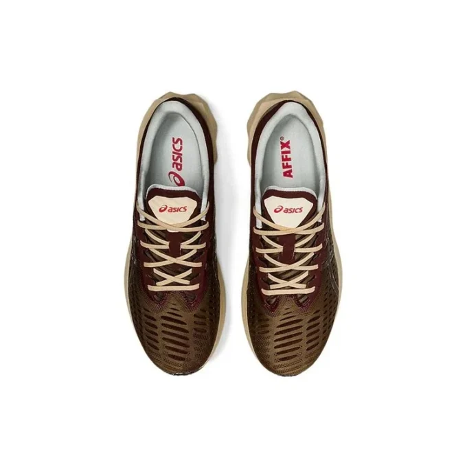 Novablast „Brown Burgundy“