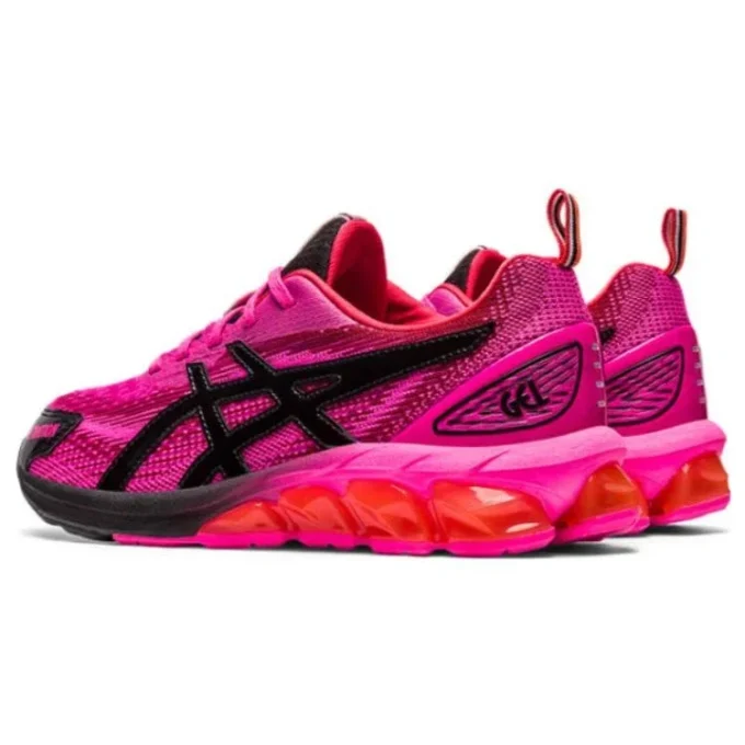 P.E Nation x Gel-Quantum 180 7 „Pink Glow Black“