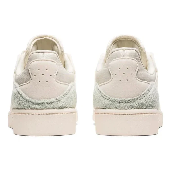 Skycourt „Cream Lichen Rock“