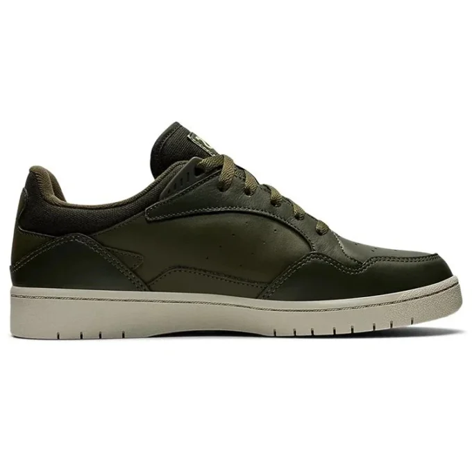 Skycourt „Winterized Olive Swamp Green“