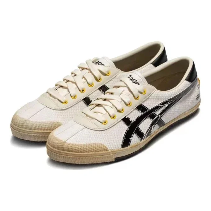Trouble Smile „Cream Black“